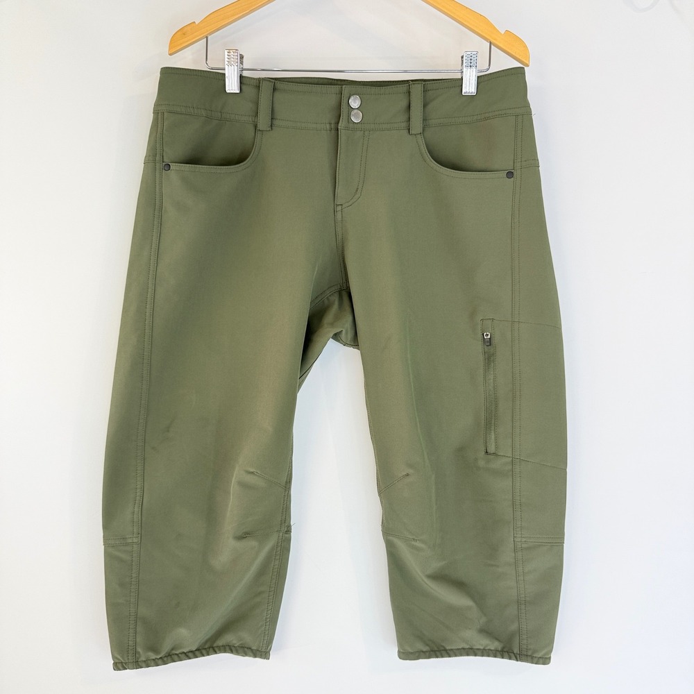 Club Ride Joanie Capri Pants Womens Size L Green Technical Cycling Hiking FW21